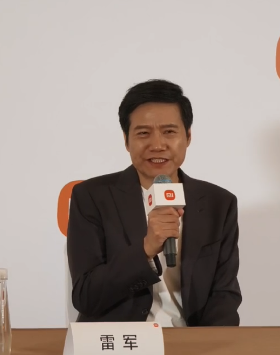 对话雷军：小米汽车干的还不错，但和大家要求比还差很远