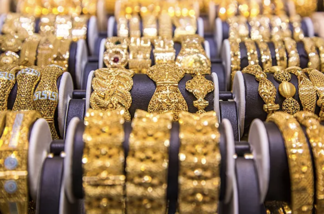 多个品牌确认再涨价！不少上海人急了要卖？店家尴尬：“手里都是黄金卖不出去”